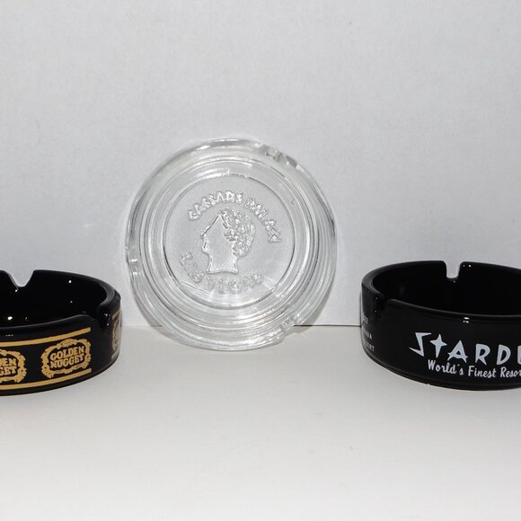 Collection of 5 Vintage Round Las Vegas Glass Ashtrays - Picture 3 of 6